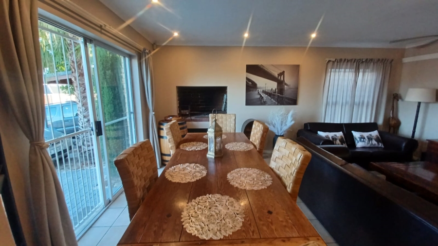 3 Bedroom Property for Sale in Protea Heights Western Cape